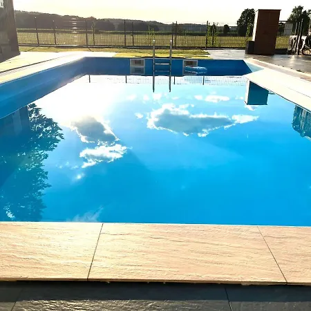 Fafa Home With Pool Essen Buitenkant foto