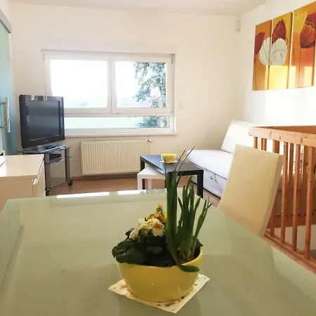 Fafa Home With Pool Essen Buitenkant foto