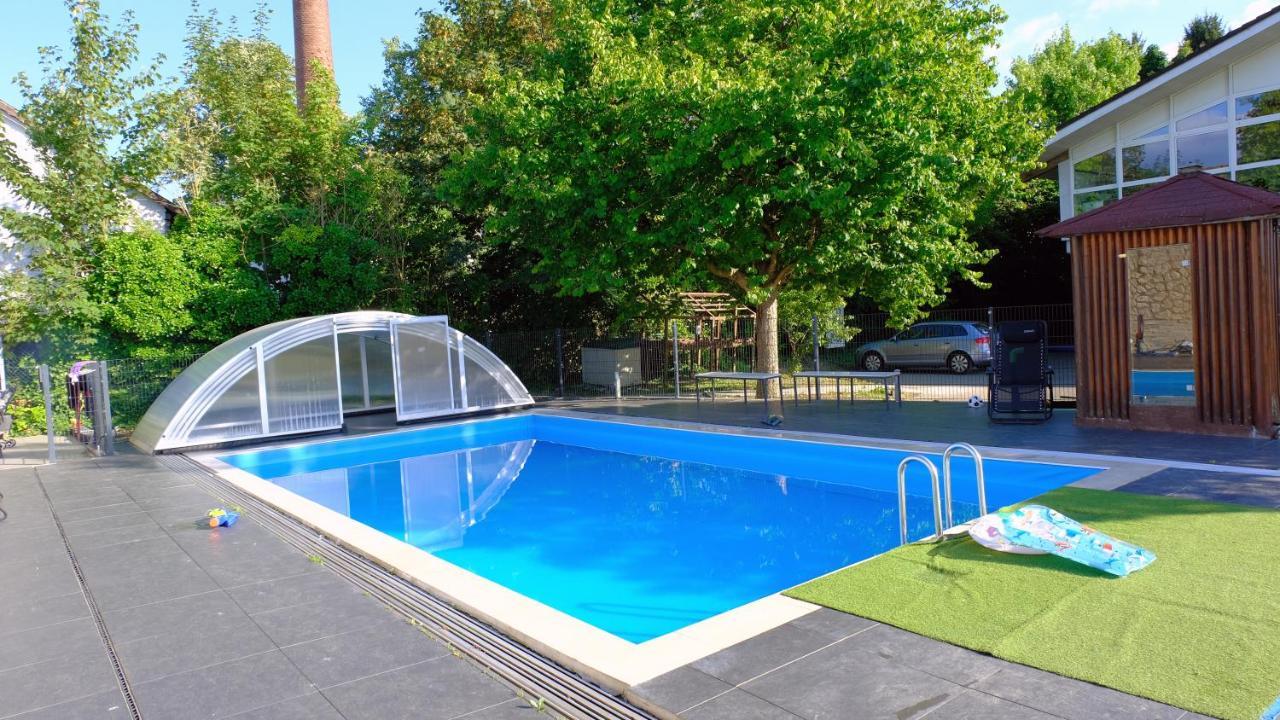 Fafa With Pool Apartment Essen